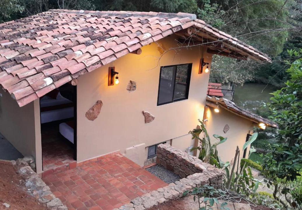 Hotel Casas De Campo El Ciruelo San Gil Exterior photo
